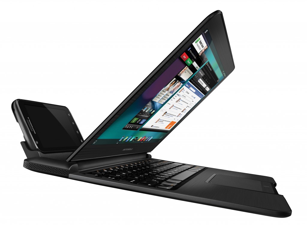 Atrix_Lapdock_Phone_Dyn_L_Shadow_NA