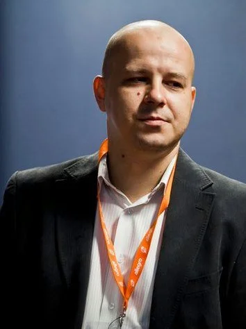 z9763234X,Grzegorz-Marczak–Antyweb-pl