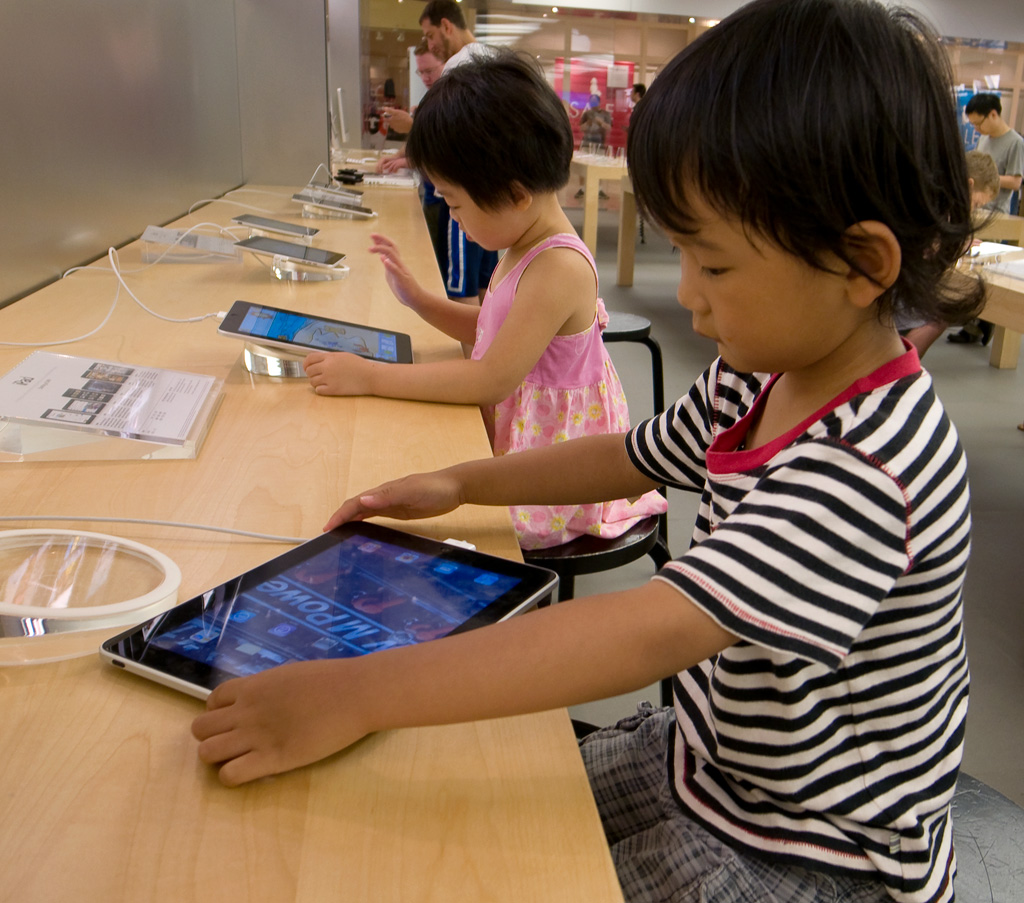 aaron-ipad-for-kids