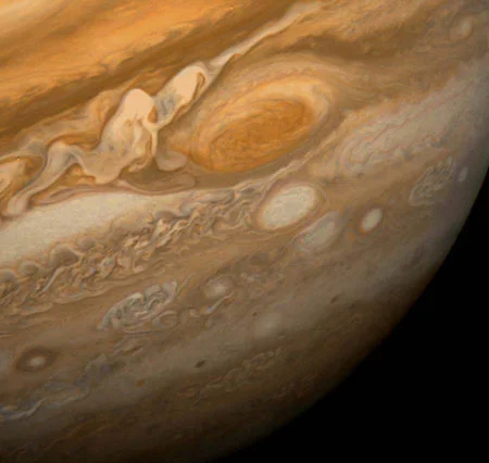 Great_Red_Spot_From_Voyager_1 