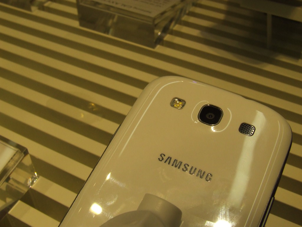 galaxy s III 4