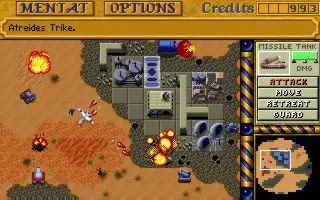 Dune_2_screenshot_attack_on_base 