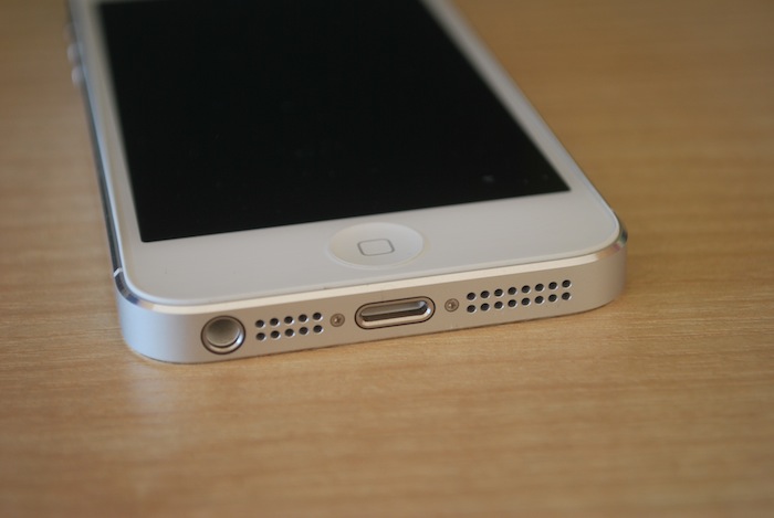 class="wp-image-63168" title="iPhone 5, b"