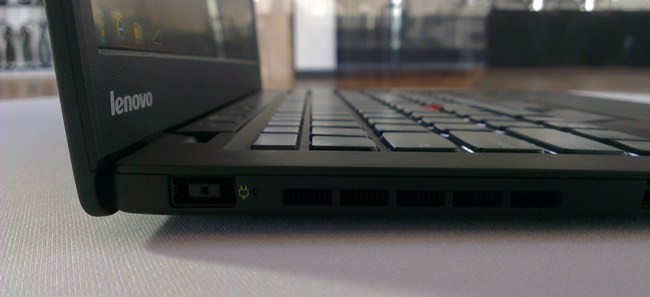  class="wp-image-64671" title="thinkpad x1 carbon (1)" 