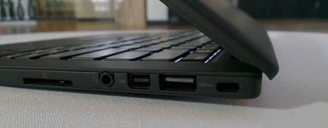  class="wp-image-64672" title="thinkpad x1 carbon (2)" 