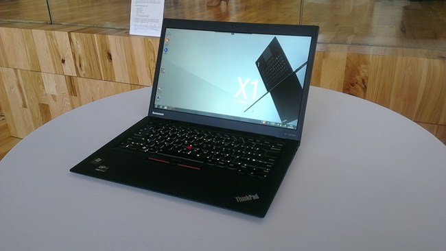  class="wp-image-64683" title="thinkpad x1 carbon b (2)" 