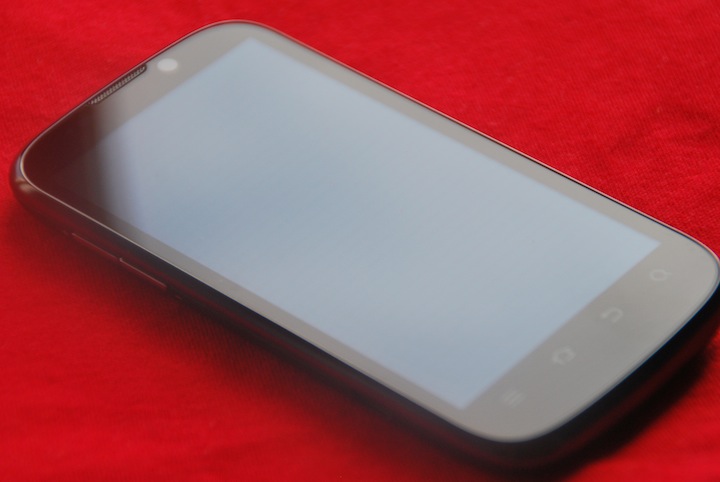class="wp-image-74747" title="ZTE Grand X 11"