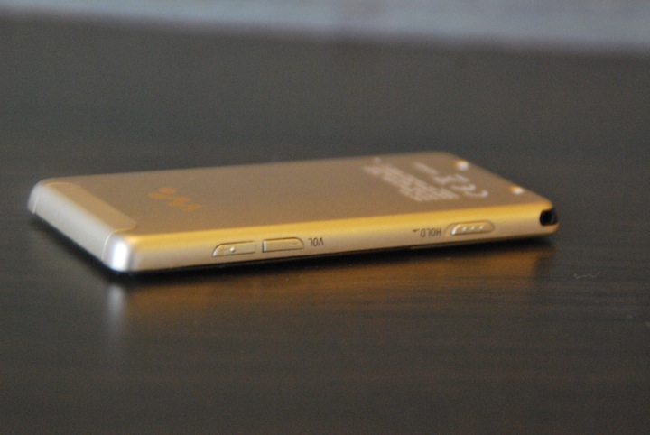 class="wp-image-84744" title="Sony Walkman NWZ-747, 3"