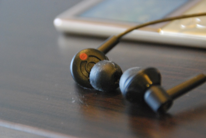 class="wp-image-84749" title="Sony Walkman NWZ-747, 8"