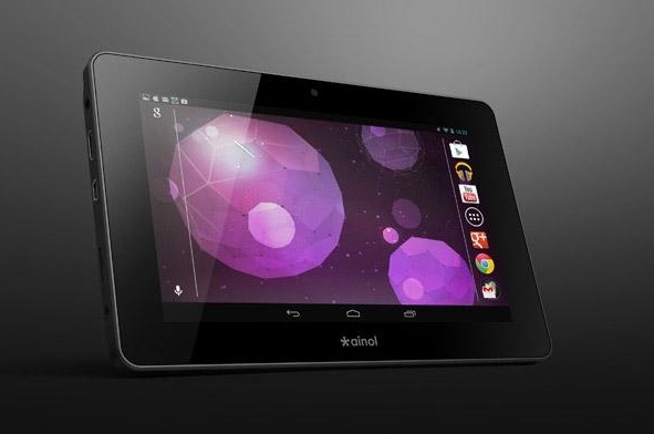 class="wp-image-82889" title="ainol-novo-7-crystal-tablet02"