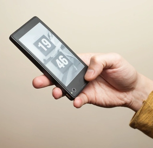 yota-phone (3) 