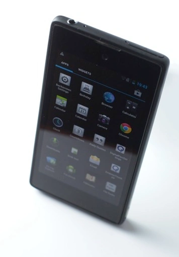 yota-phone (4) 