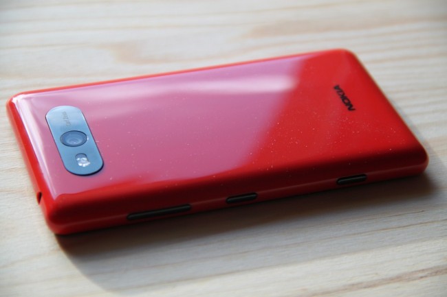 Nokia Lumia 820 (9) class="wp-image-88038"