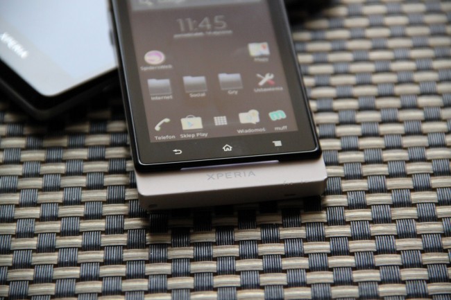 Sony Xperia sola (2) class="wp-image-88382"