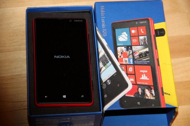 https://ocs-pl.oktawave.com/v1/AUTH_2887234e-384a-4873-8bc5-405211db13a2/spidersweb/2013/01/nokia-lumia-820-9-650x433.jpg