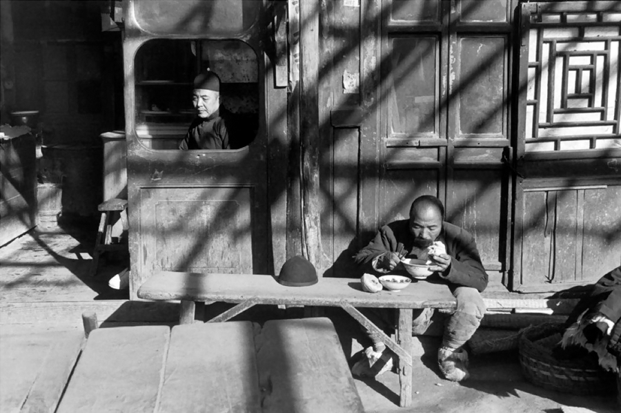 Henri Cartier-Bresson - człowiek, bez którego nie byłoby fotografii ulicznej