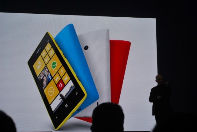 https://ocs-pl.oktawave.com/v1/AUTH_2887234e-384a-4873-8bc5-405211db13a2/spidersweb/2013/02/MWC-2013-Nokia-17-650x435.jpg
