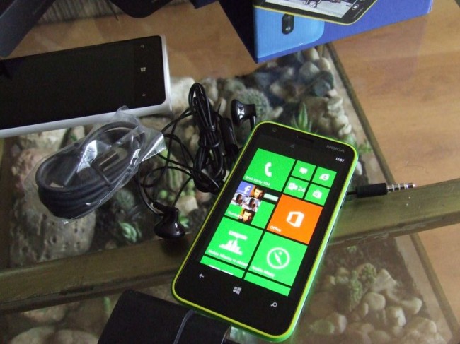 Nokia Lumia 620 27