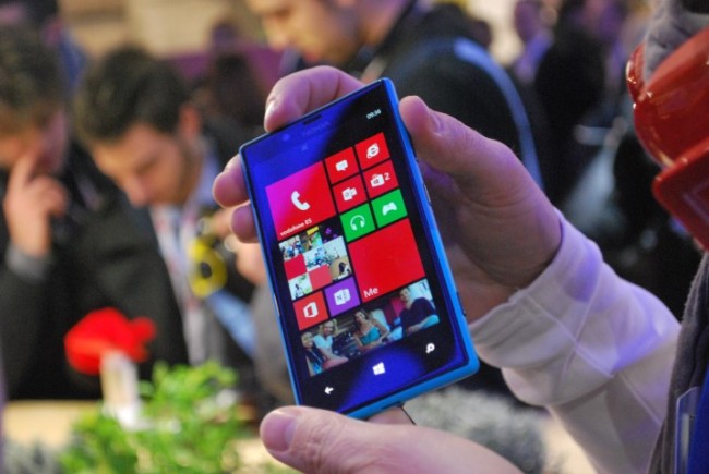 Nokia Lumia 720 a class="wp-image-98003"