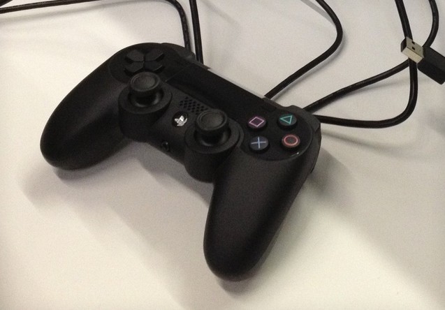 Sony PlayStation 4 Gampead class="wp-image-96124" 