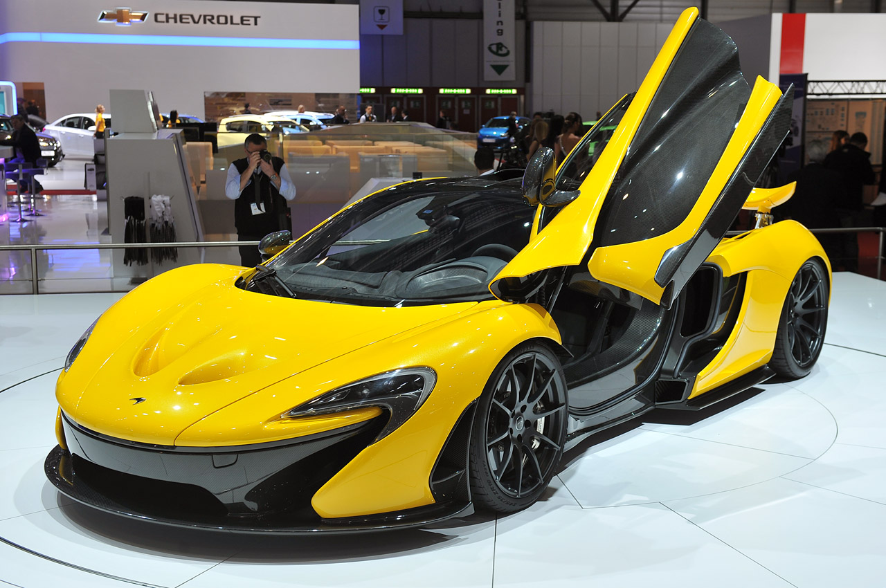 McLaren P1 Geneva Motor Show 2013 class="wp-image-100461" 