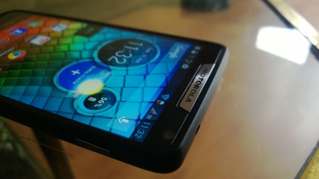 Motorola RAZR i 05