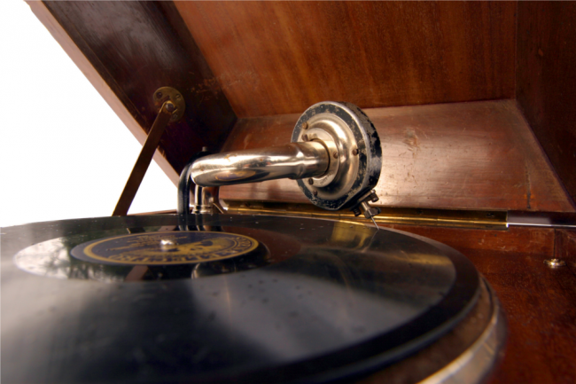gramofon skrzynka