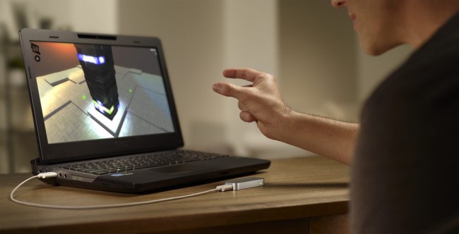 05-LeapMotion-Laptop 