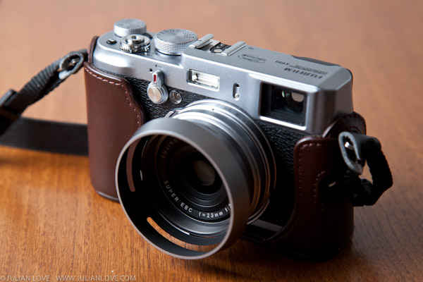 Fuji X100 class="wp-image-113843" 