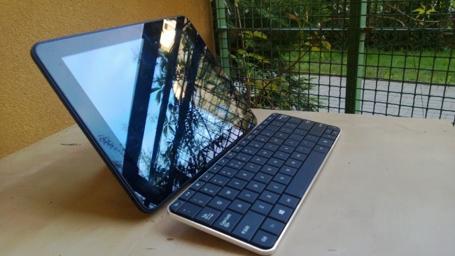 Microsoft Wedge Mobile Keyboard (3)