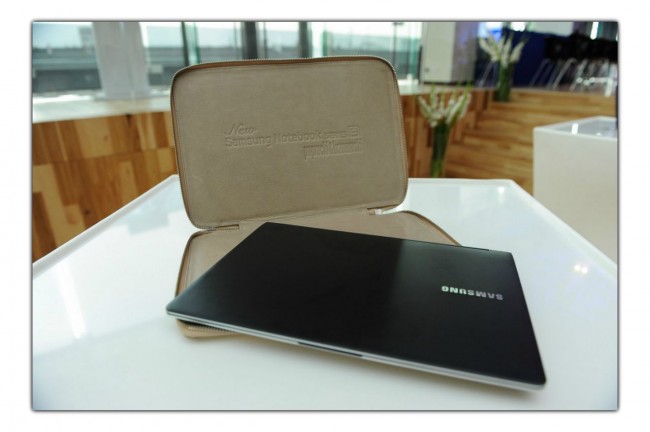 samsung-series-9-pokrowiec