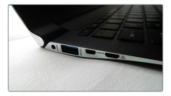 samsung-series-9-porty-lewe-porty