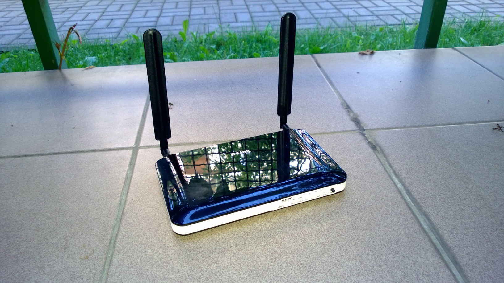 D-Link DWR-921 to świetny router na karty SIM, choć początkowo w to wątpiłem