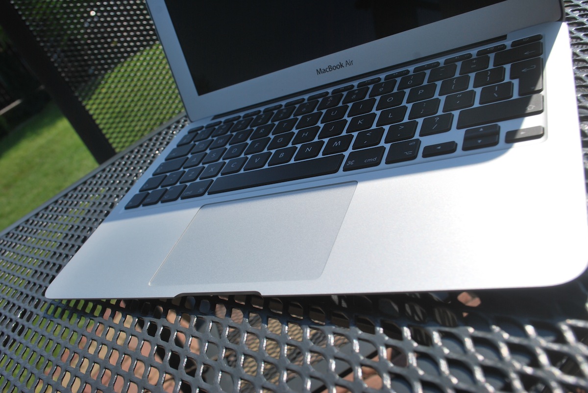 MacBook Air 11, mid-2013 1 class="wp-image-125039"