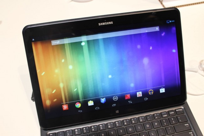 https://ocs-pl.oktawave.com/v1/AUTH_2887234e-384a-4873-8bc5-405211db13a2/spidersweb/2013/06/samsung-nowe-urzadznia-001-650x433.jpg