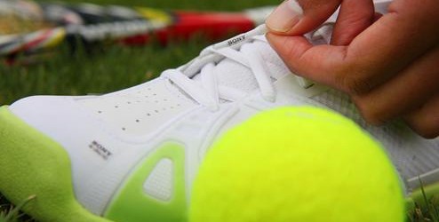 tennisshoe-494×250