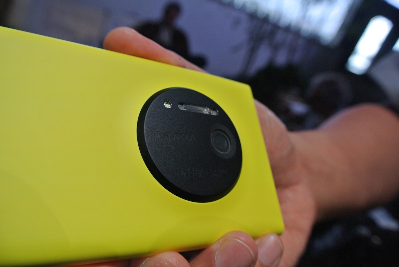 Nokia Lumia 1020_16 class="wp-image-127249" 