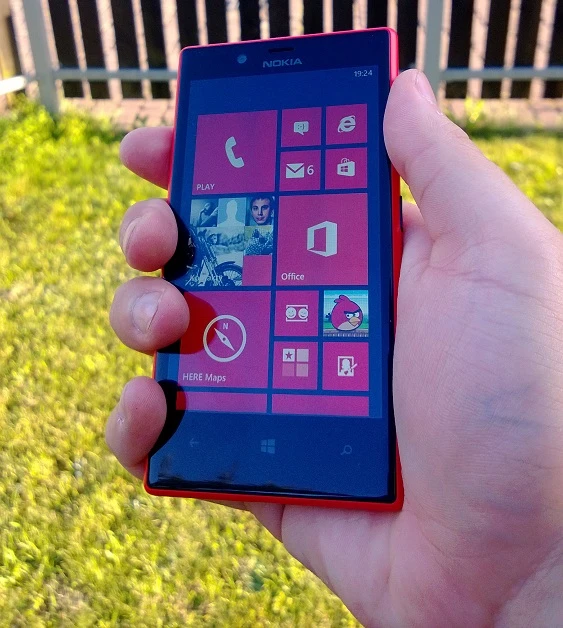 Nokia Lumia 720 (1)