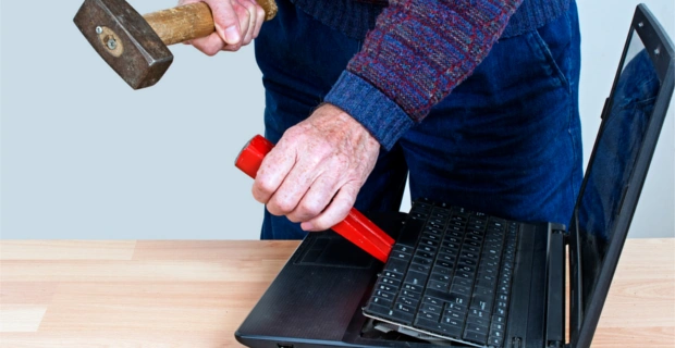naprawa laptopa 