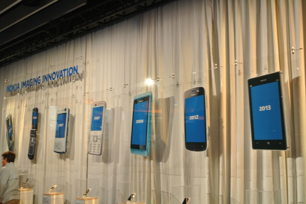nokia zoom 2 class="wp-image-127151" 