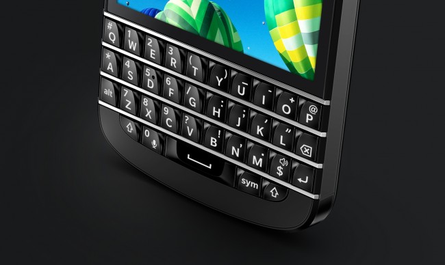 blackberry q10 class="wp-image-133603" 