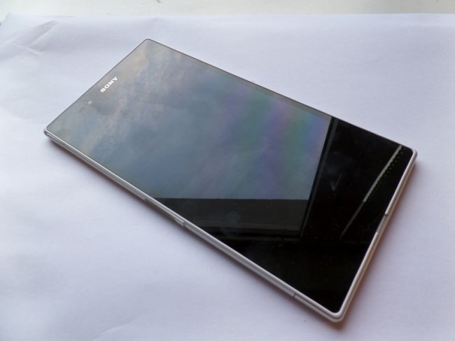 https://ocs-pl.oktawave.com/v1/AUTH_2887234e-384a-4873-8bc5-405211db13a2/spidersweb/2013/08/sony-xperia-z-ultra-1-650x487.jpg