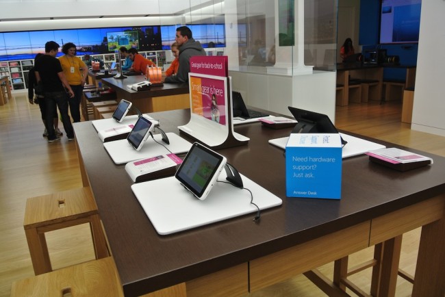 Microsoft Store, San Francisco._6