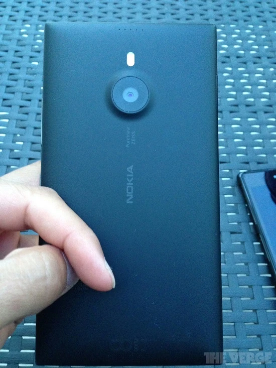 nokia-lumia-1520