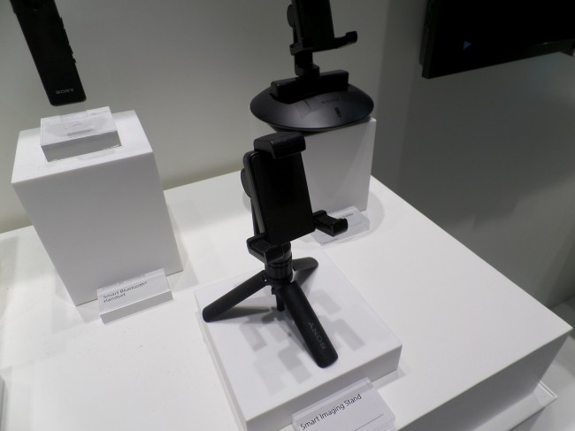 https://ocs-pl.oktawave.com/v1/AUTH_2887234e-384a-4873-8bc5-405211db13a2/spidersweb/2013/09/sony-nfc-2-650x487.jpg
