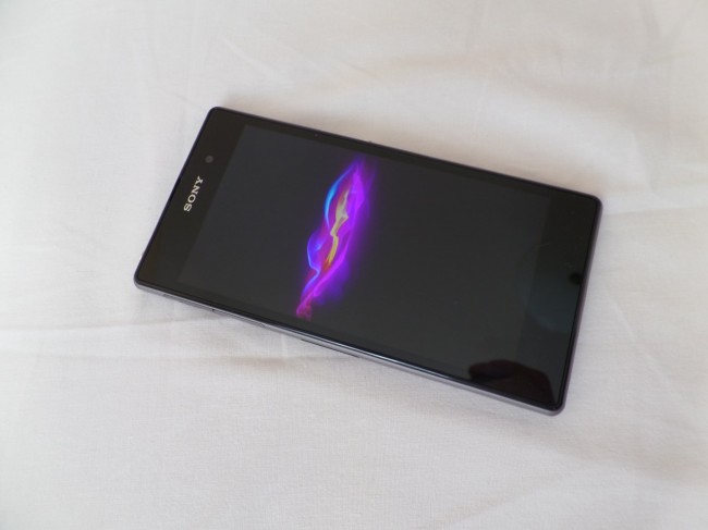 https://ocs-pl.oktawave.com/v1/AUTH_2887234e-384a-4873-8bc5-405211db13a2/spidersweb/2013/09/xperia-z1-25-650x487.jpg