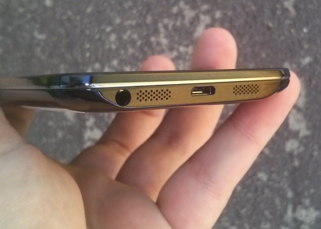 LG-G2 (1) class="wp-image-149393" 