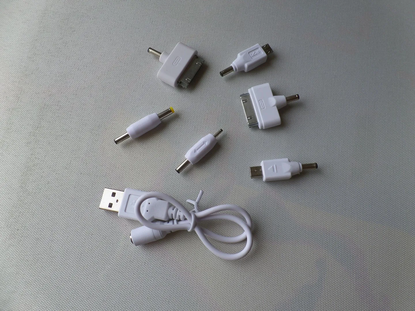 https://ocs-pl.oktawave.com/v1/AUTH_2887234e-384a-4873-8bc5-405211db13a2/spidersweb/2013/10/M-Life-ML0513-10000-mAh-10.jpg
