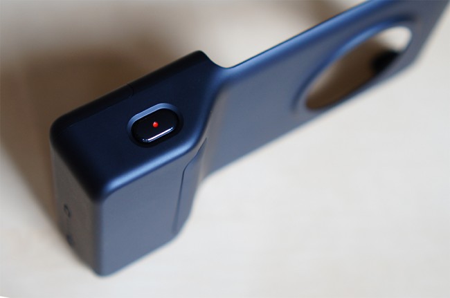 Nokia-Lumia-1020-Grip-4