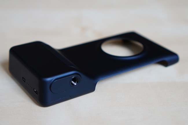 Nokia-Lumia-1020-Grip-6